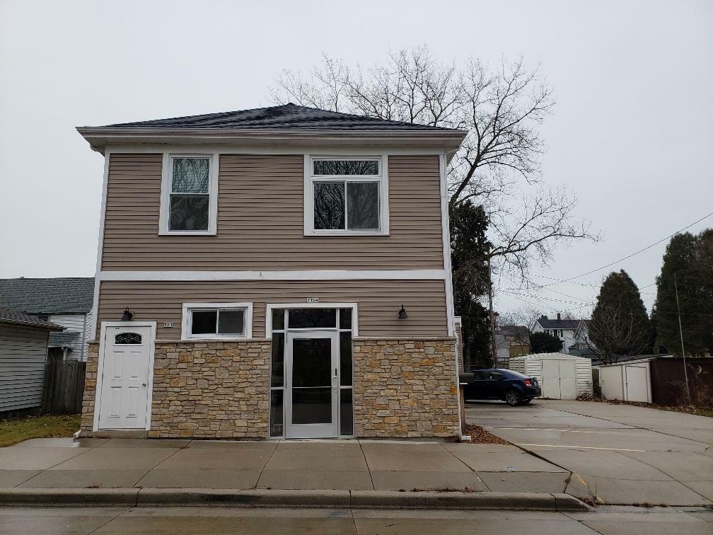 Property Photo:  719 N 5th St 721  WI 53081 