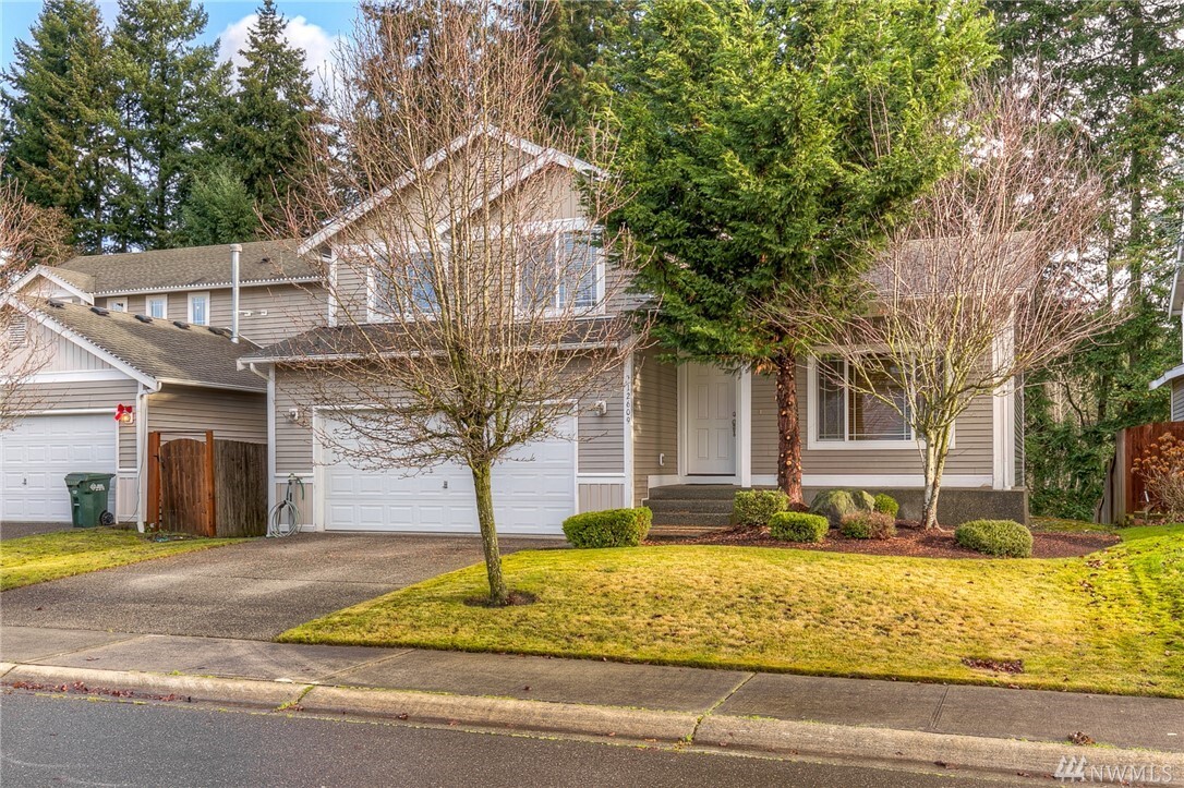 Property Photo: 12609 120th Ave E WA 98374