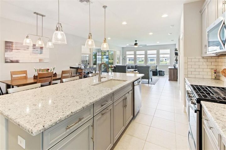 Property Photo:  14901 Caravan Avenue  FL 33556 