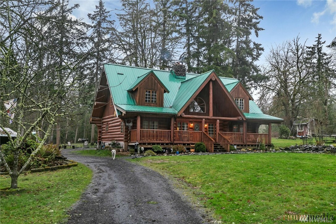 Property Photo:  36015 86th Av Ct E  WA 98328 