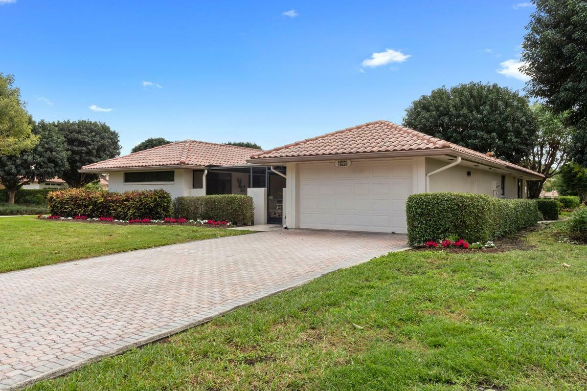 Property Photo: 10440 Coralberry Way FL 33436