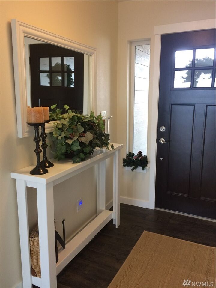 Property Photo:  524 Sunrise Blvd  WA 98277 