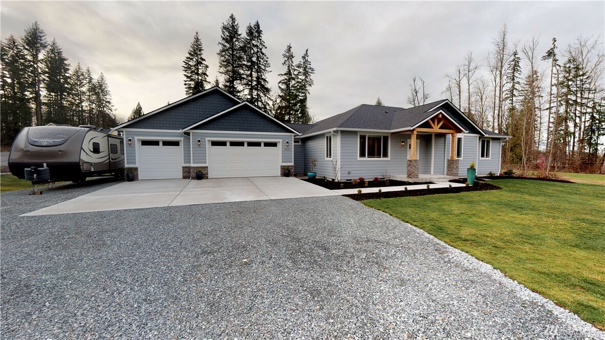 Property Photo: 31002 37th Ave E WA 98338