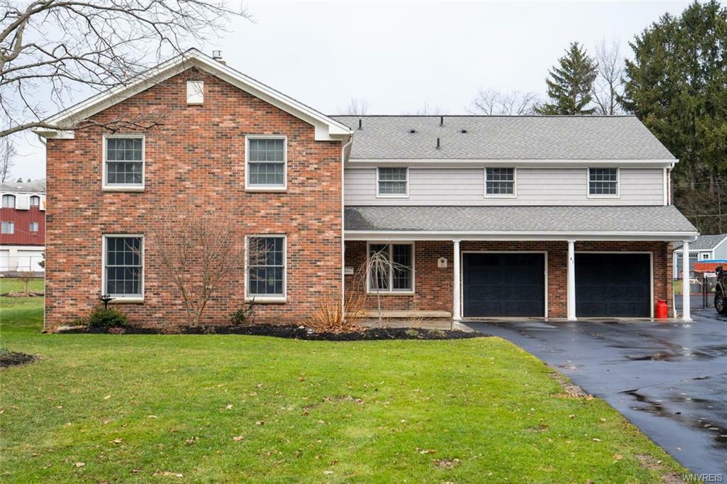 Property Photo: 43 Woodview Drive NY 14127