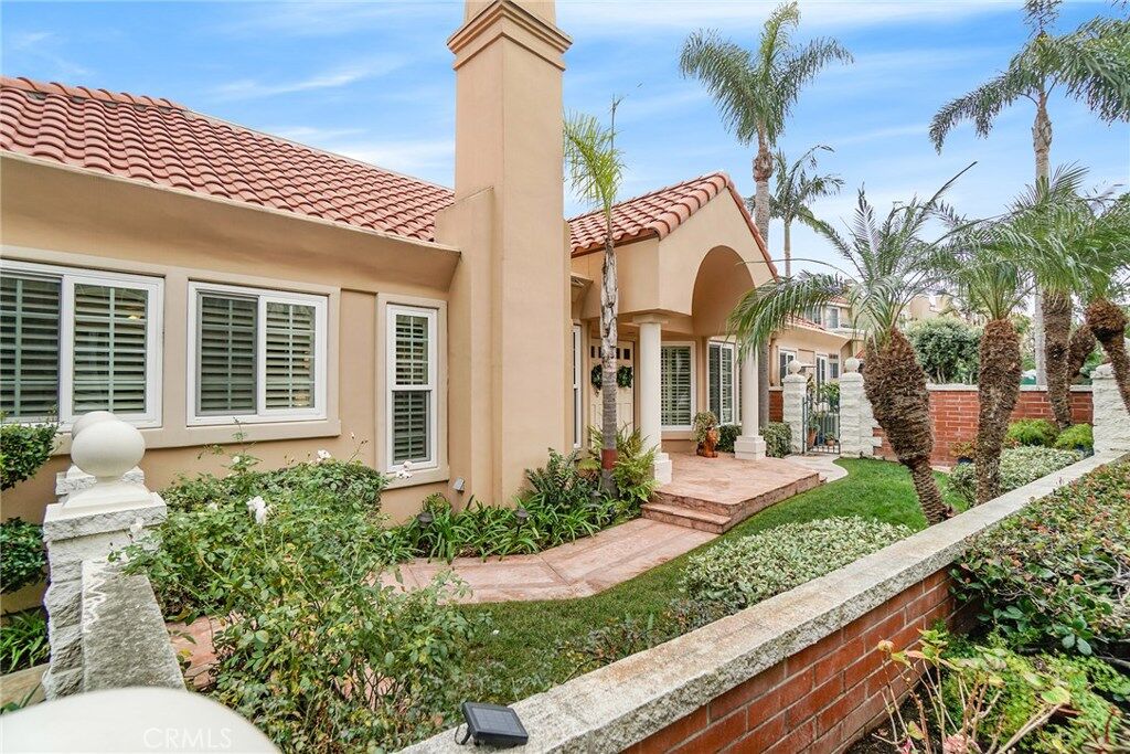 Property Photo: 6186 Eaglecrest Drive CA 92648