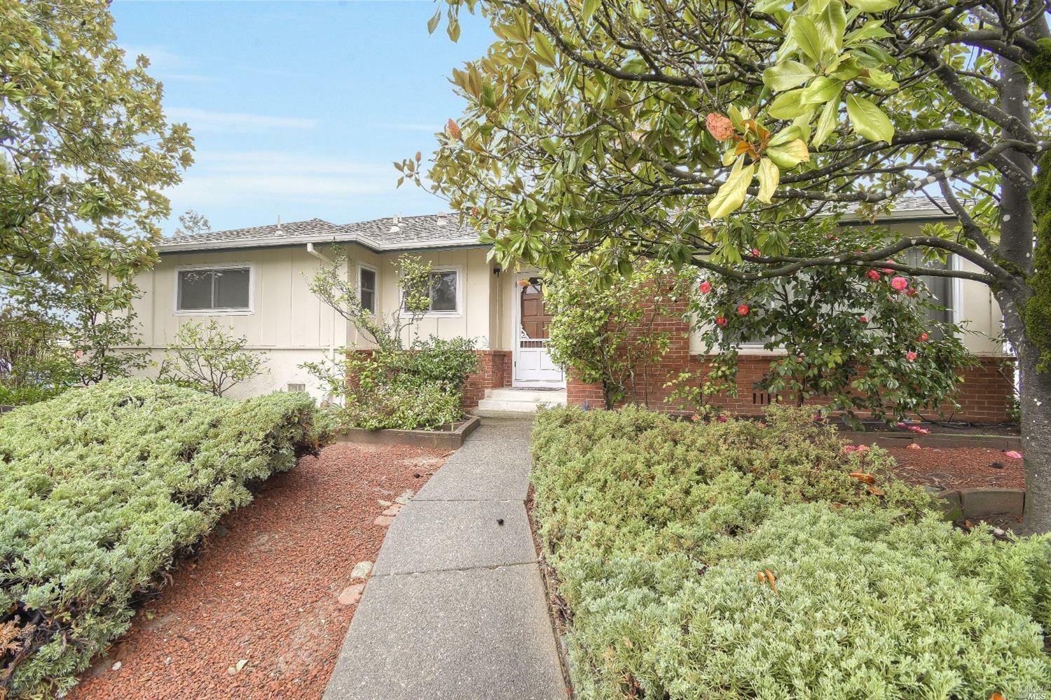 Property Photo:  470 Zimpher Drive  CA 95472 