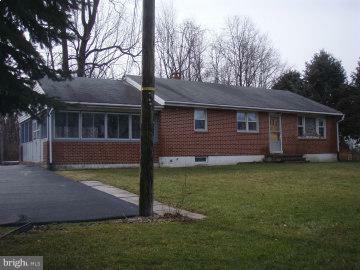 Property Photo:  2093 Kenbrook Road  PA 17046 