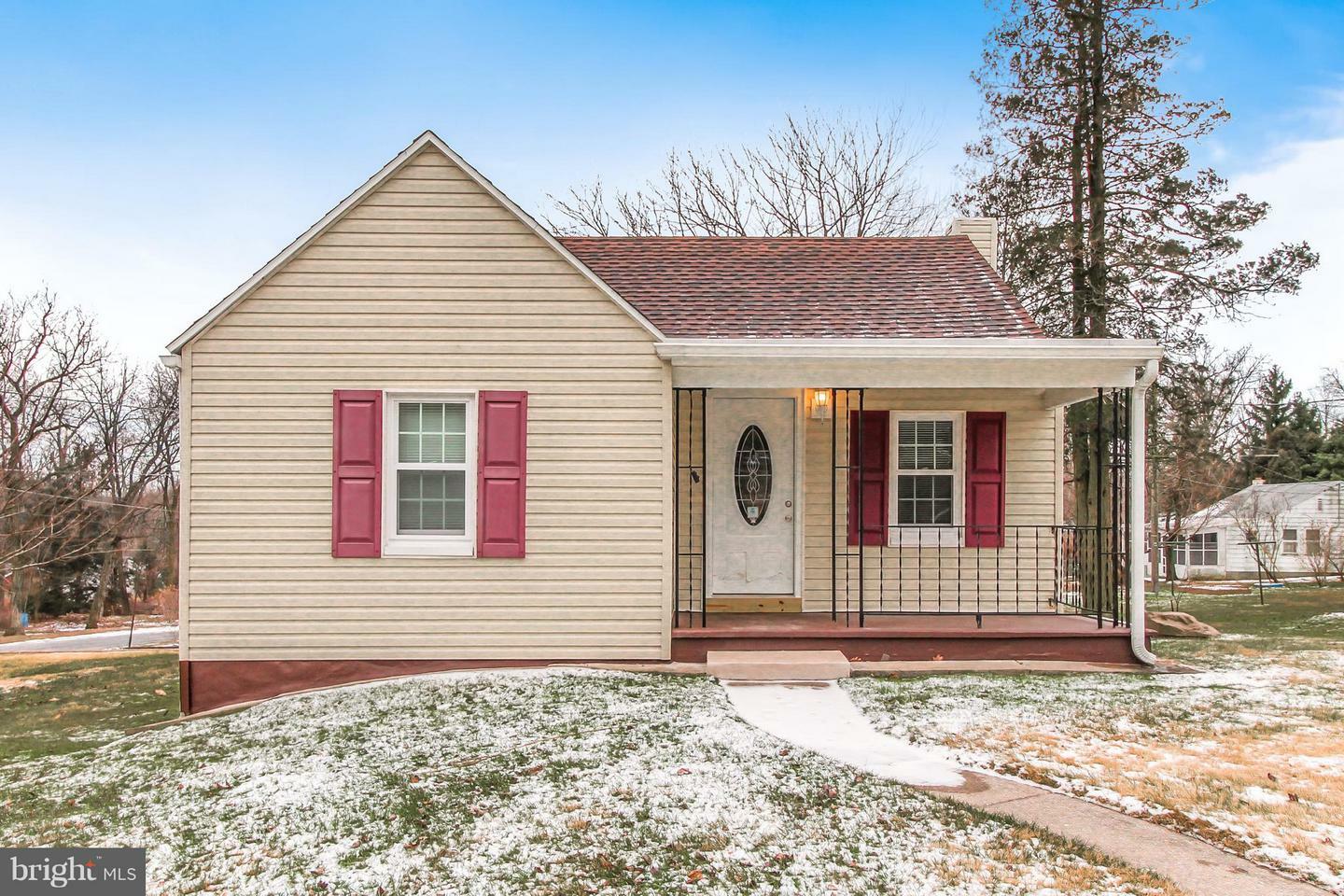 Property Photo: 11 Poplar Avenue PA 19560