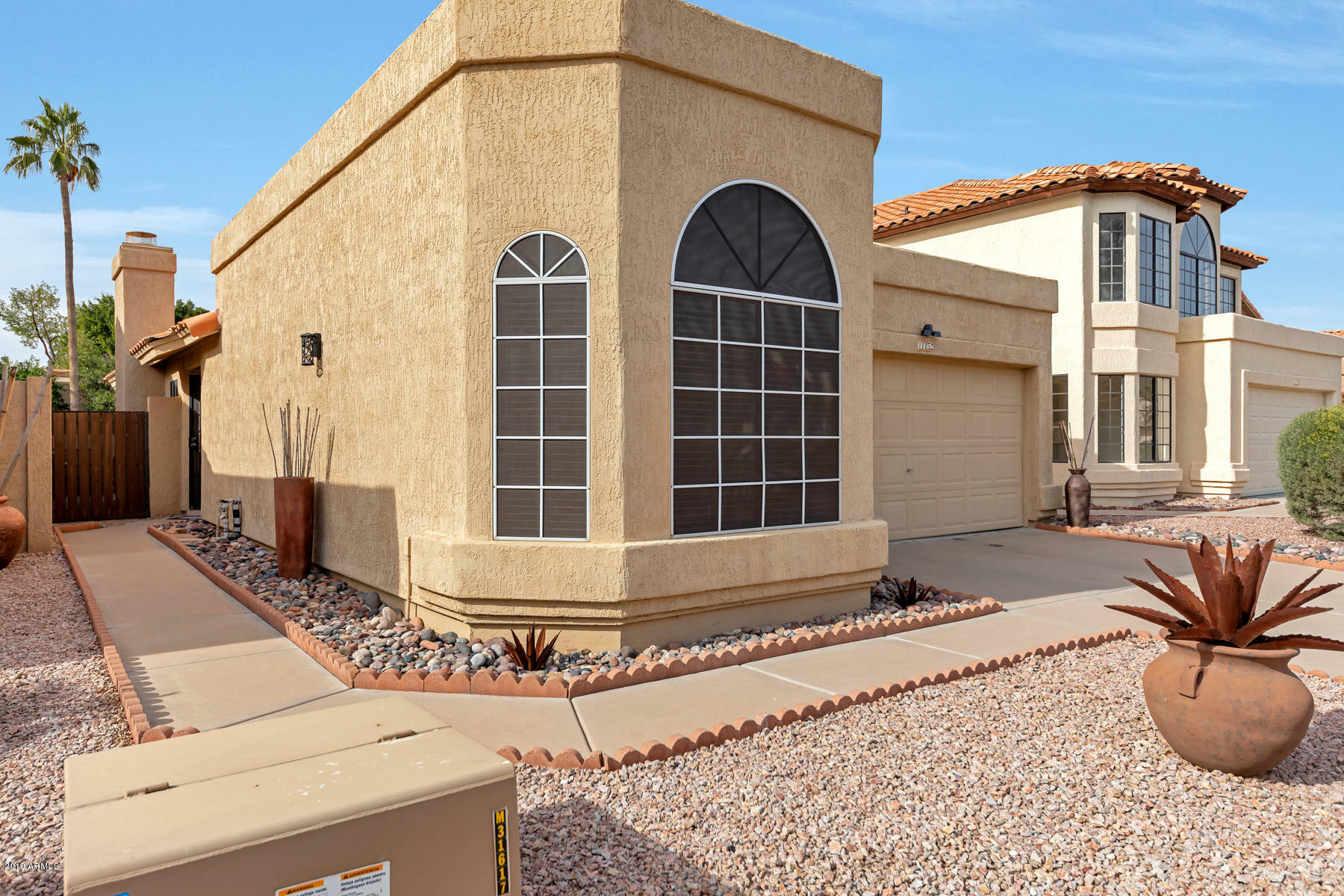 Property Photo: 11152 N 110th Place AZ 85259