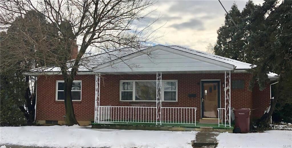 Property Photo:  710 Jefferson Street  PA 18052 