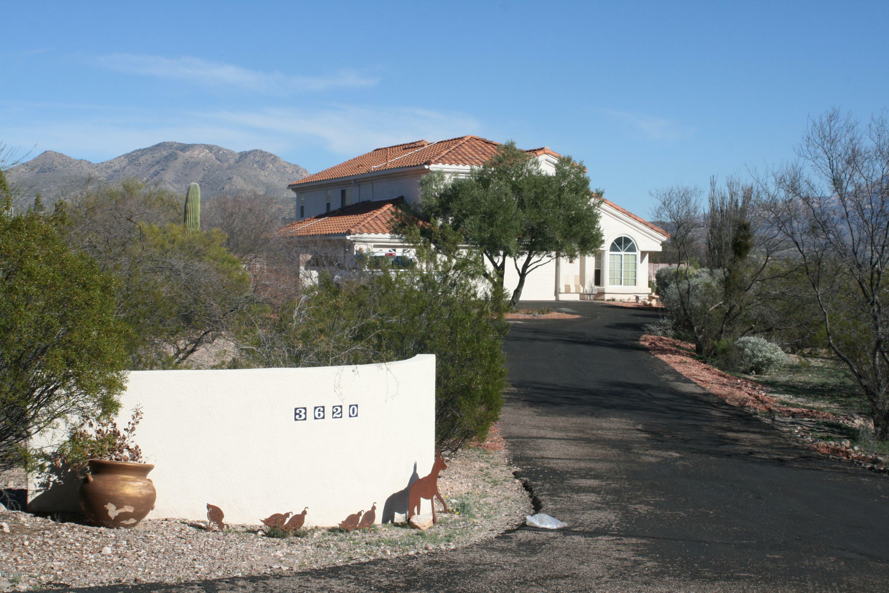 Property Photo:  3620 N Lynford Place  AZ 85749 