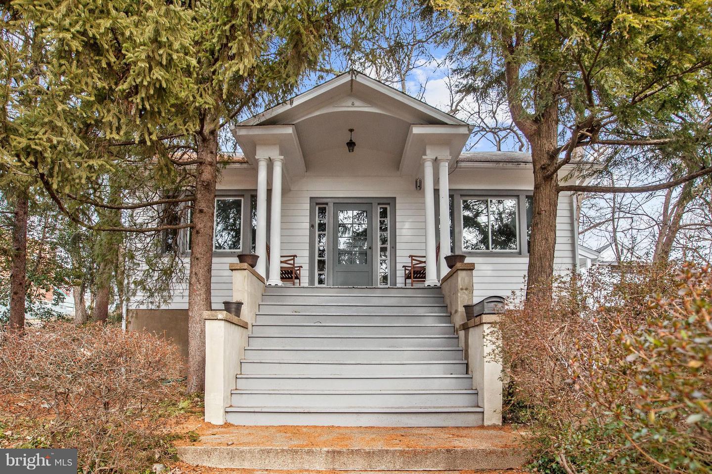 7125 Poplar Avenue  Takoma Park MD 20912 photo
