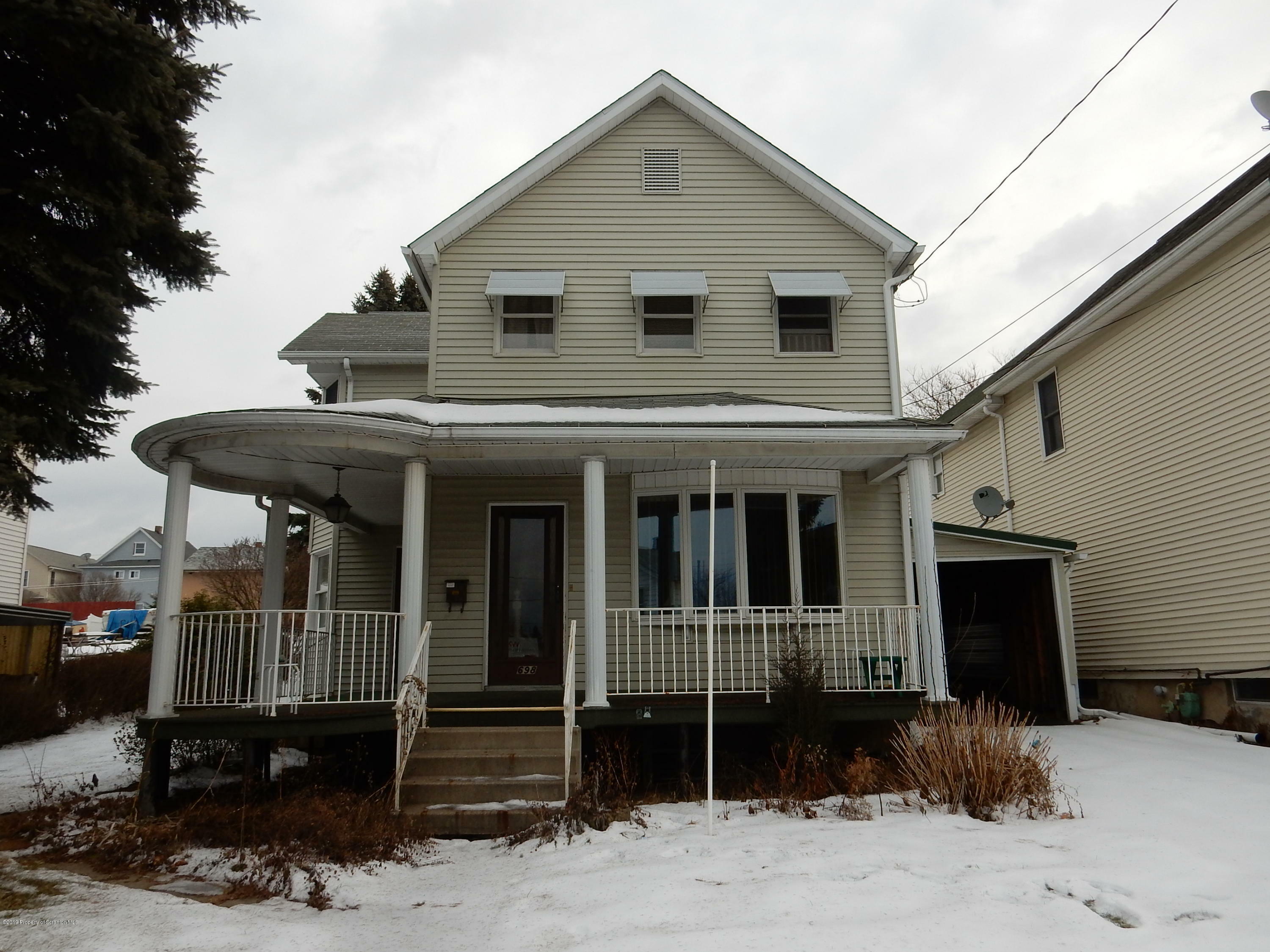 Property Photo:  698 E Lackawanna Avenue  PA 18447 