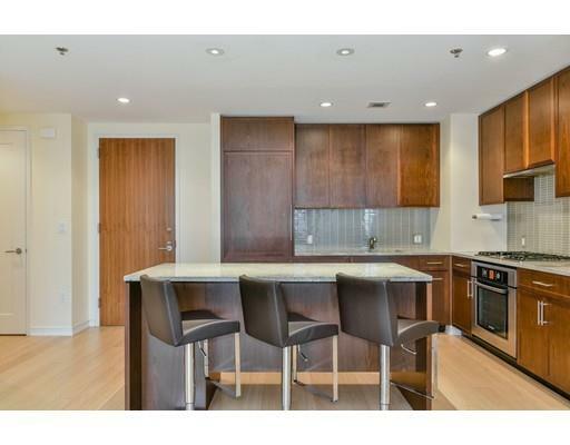 Property Photo:  580 Washington Street 1405  MA 02111 