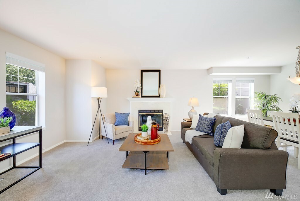 Property Photo: 3935 226th Place SE 103 WA 98029