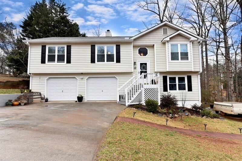 Property Photo:  5571 Elderberry Lane   30542 