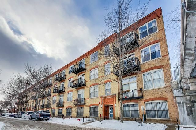 Property Photo: 1740 North Maplewood Avenue 210 IL 60647