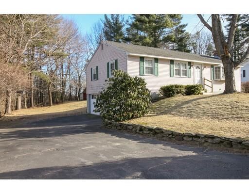 Property Photo:  43 Hemlock Dr  MA 01420 
