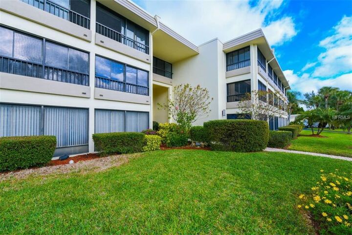 Property Photo:  225 Hourglass Way 208  FL 34242 