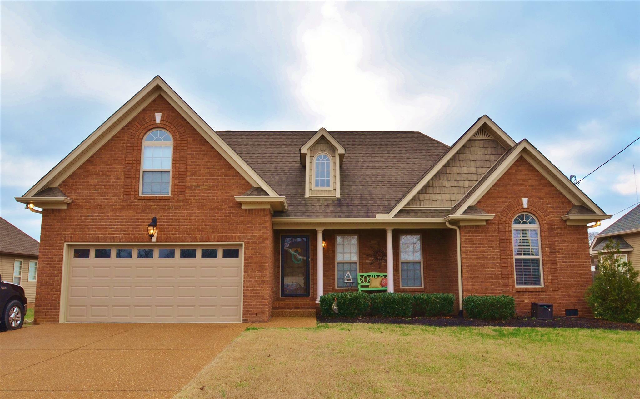 Property Photo: 412 Guethlein Rd TN 37122