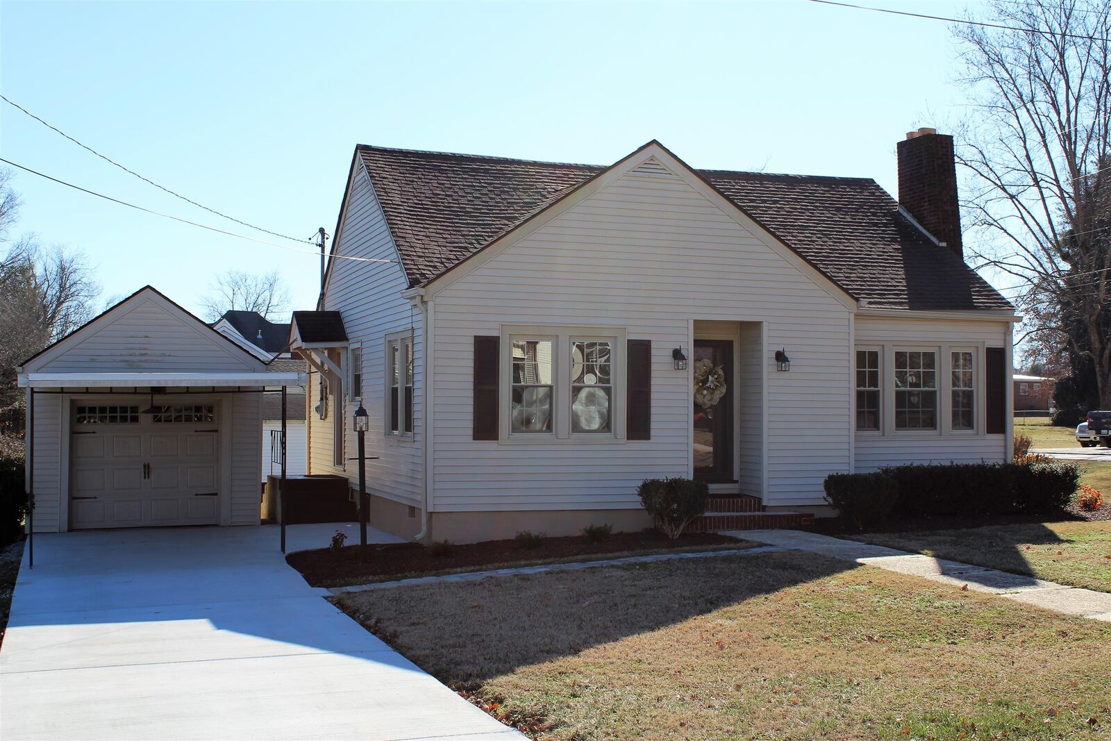 Property Photo:  203 W Broad St  TN 37324 