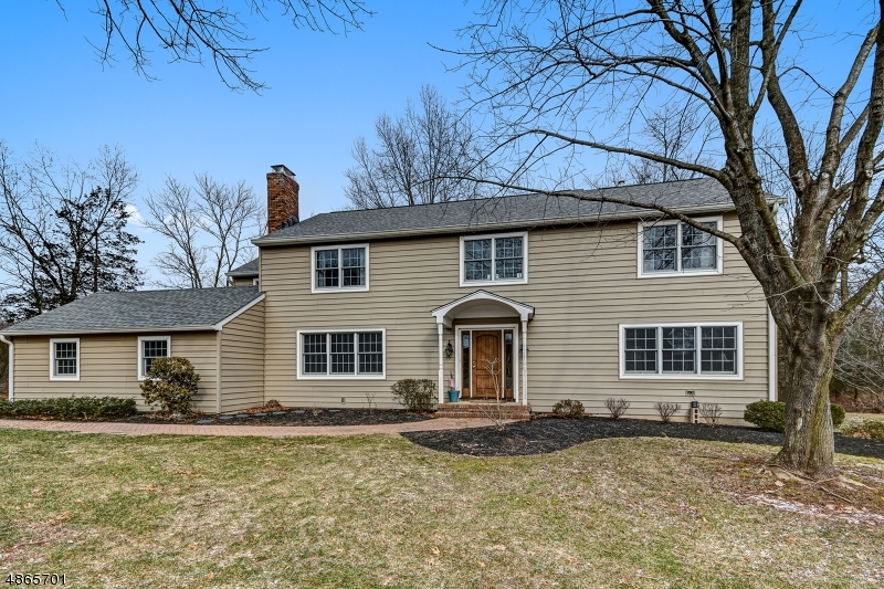 Property Photo: 17 Nassau Ct NJ 08558
