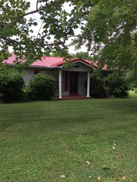 Property Photo: 1023 N 1st St TN 37186