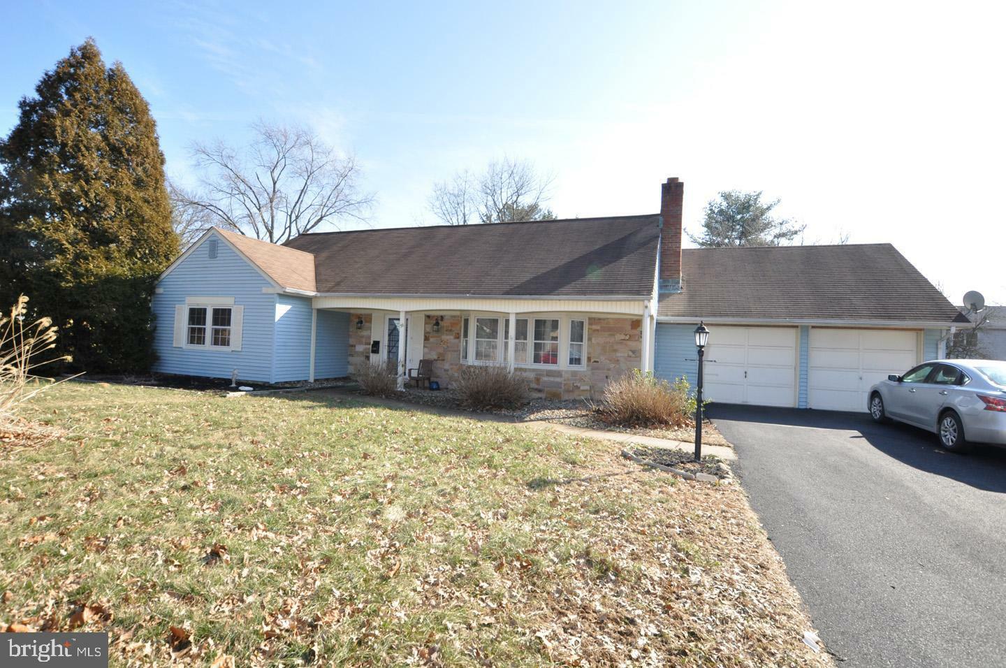 Property Photo:  38 Chalford Lane  NJ 08046 