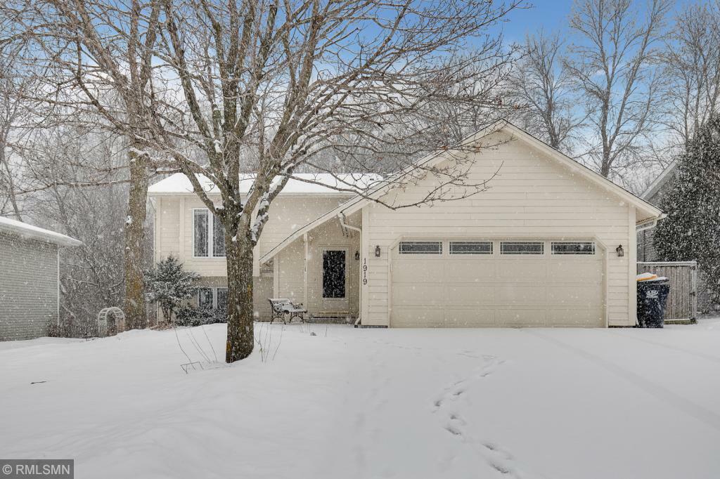 Property Photo:  1919 Covington Lane  MN 55122 