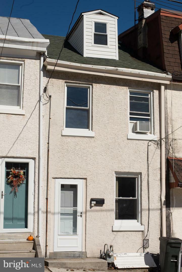 Property Photo: 250 E 6th Avenue PA 19428