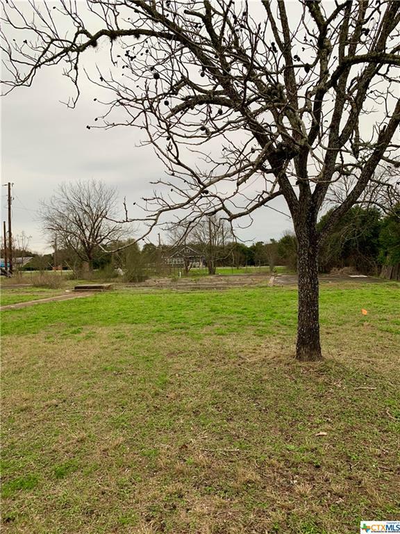 Property Photo:  604 W 2nd Street  TX 78640 