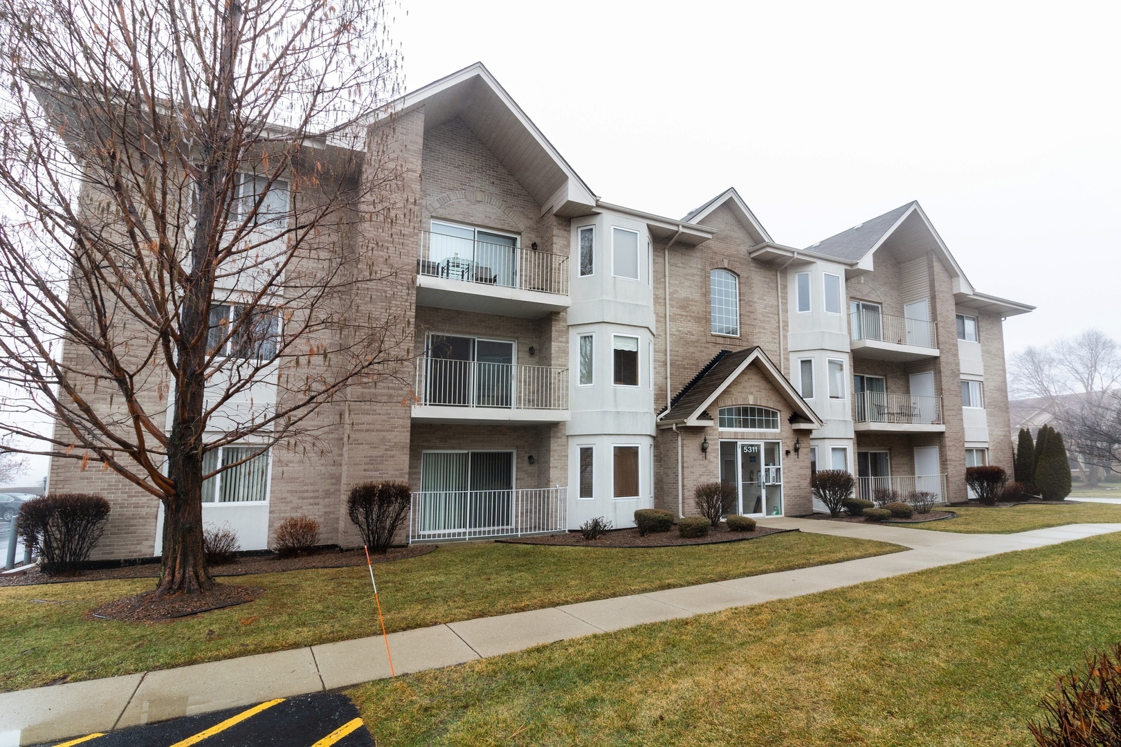 Property Photo: 5311 West Mint Julip Drive 202 IL 60803
