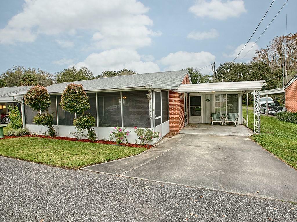 Property Photo:  31932 Elizabeth Ln  FL 32778 