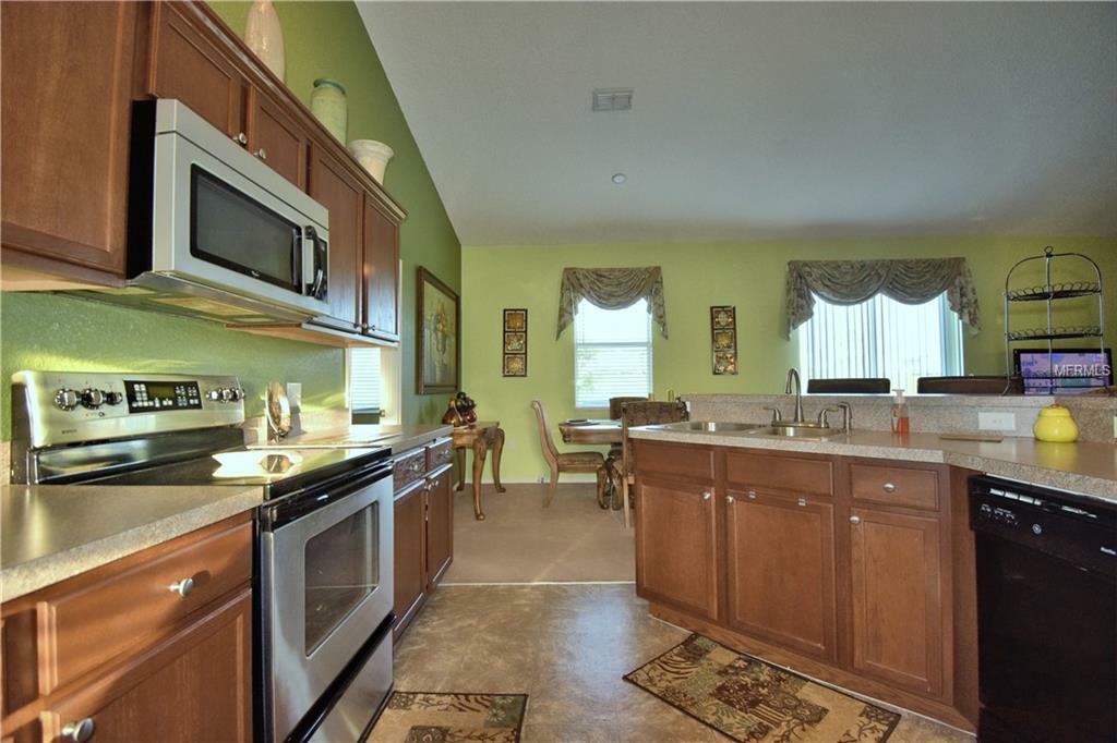 Property Photo:  862 Terranova Road  FL 33884 