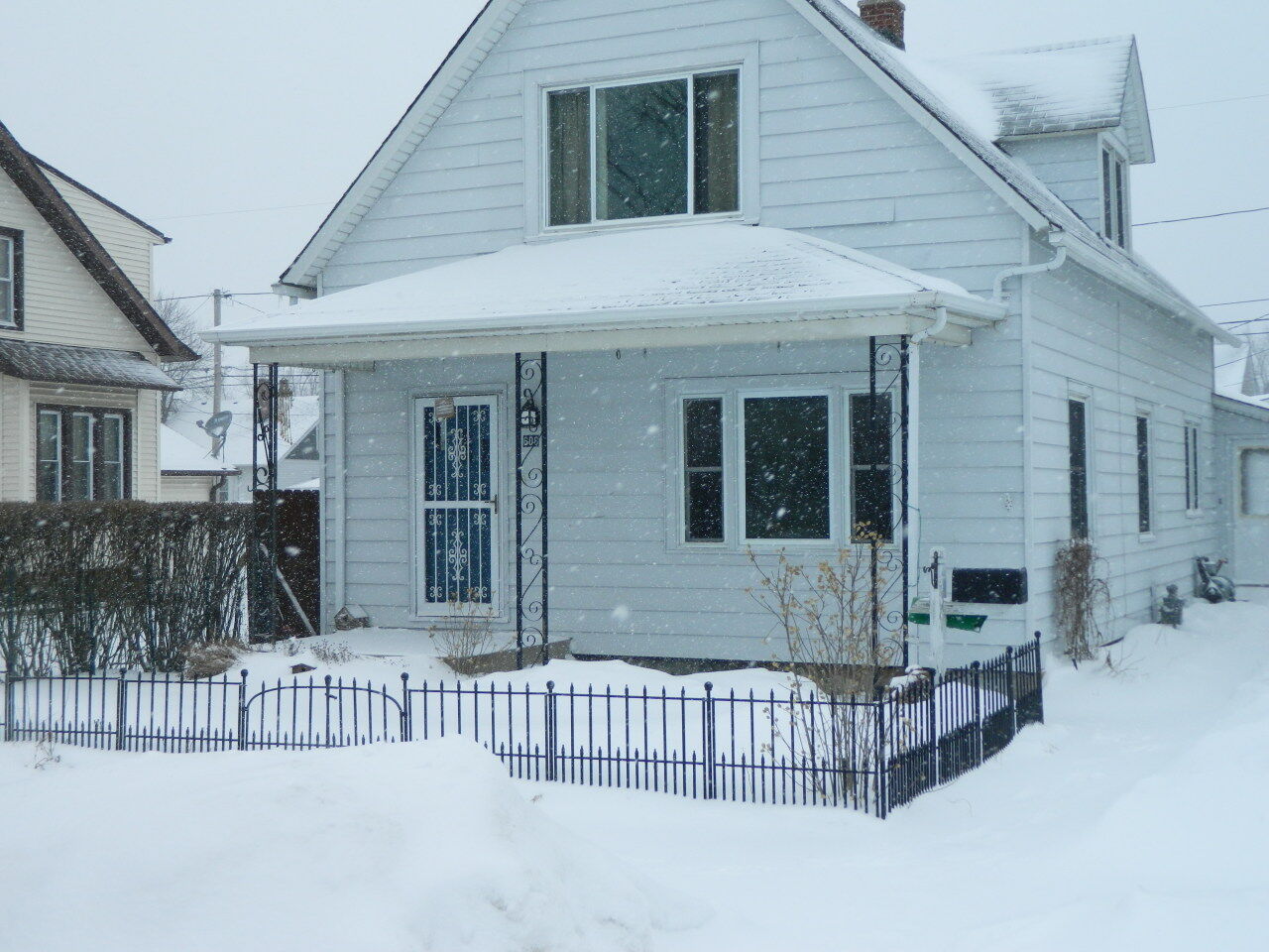 Property Photo:  608 Michigan Ave  WI 53172 