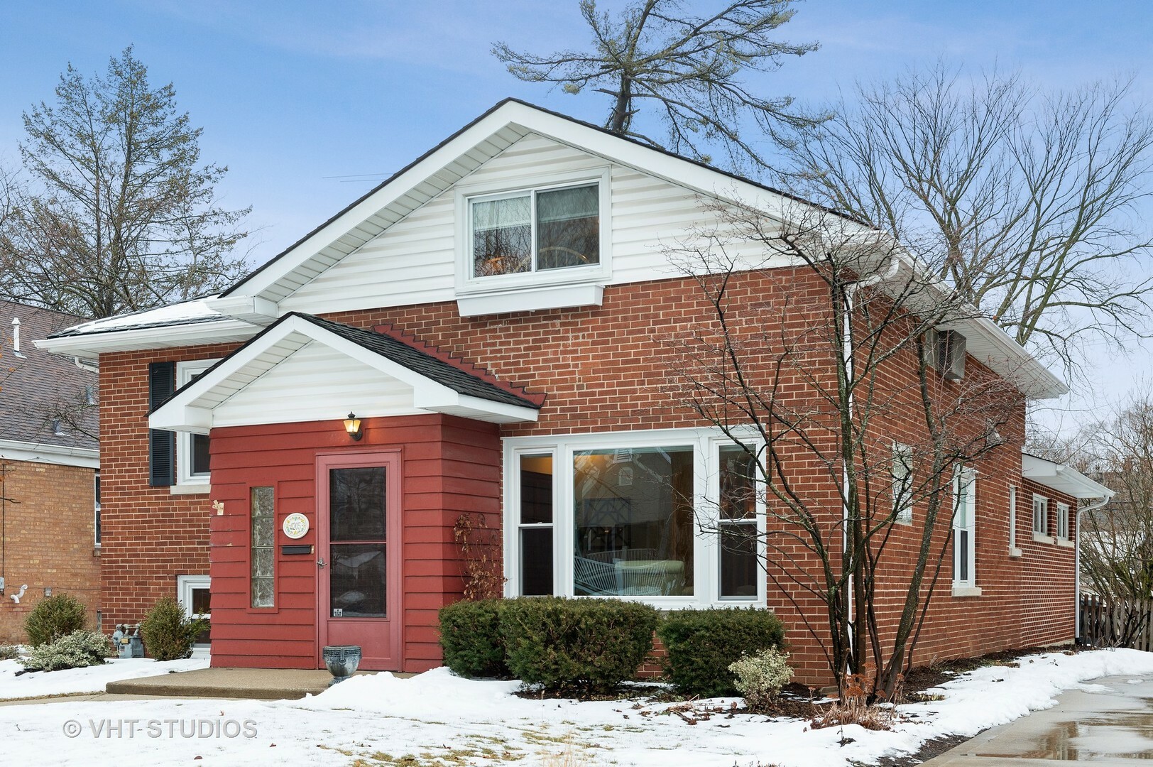 Property Photo:  4205 Franklin Avenue  IL 60558 