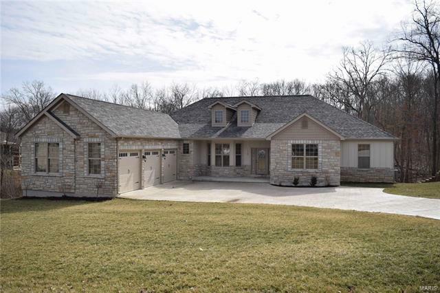 Property Photo: 1105 Highgate 63028