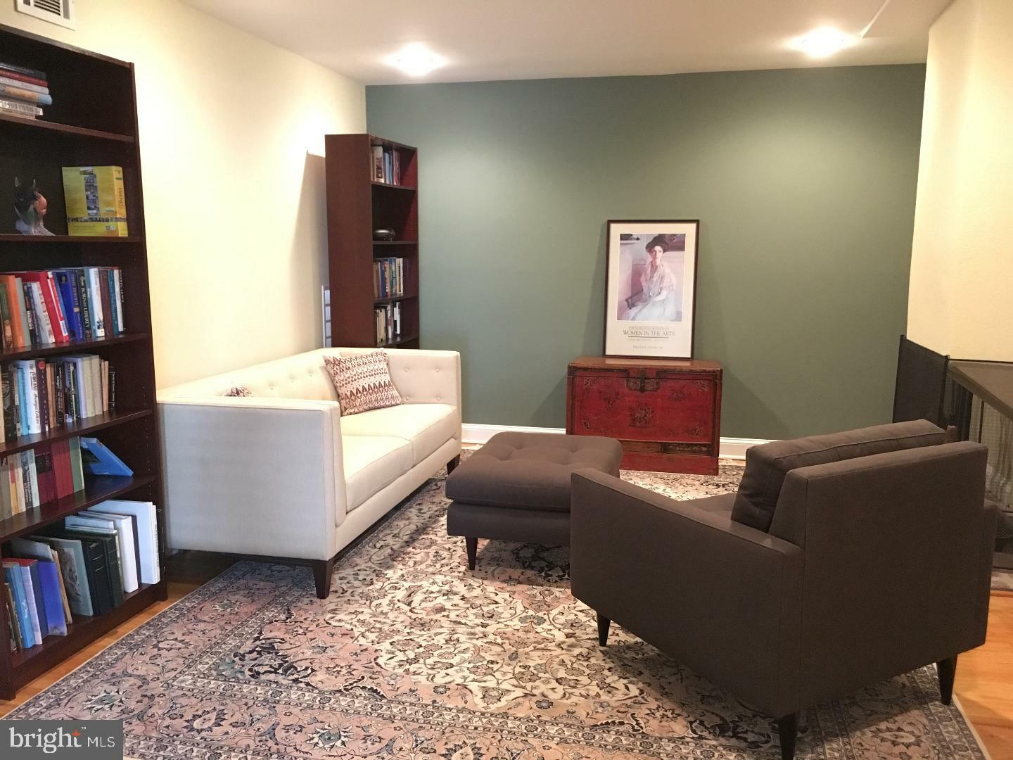 Property Photo: 1 Lombard Mews PA 19147