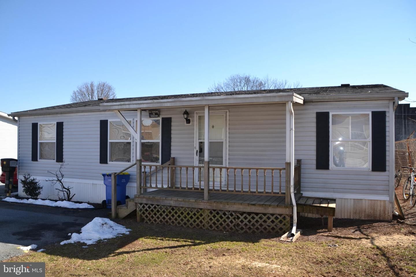 Property Photo: 122 E High Street PA 17057