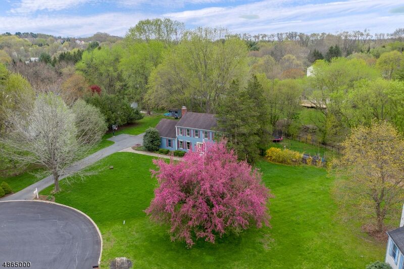 Property Photo:  11 Harvest Ct  NJ 08809 