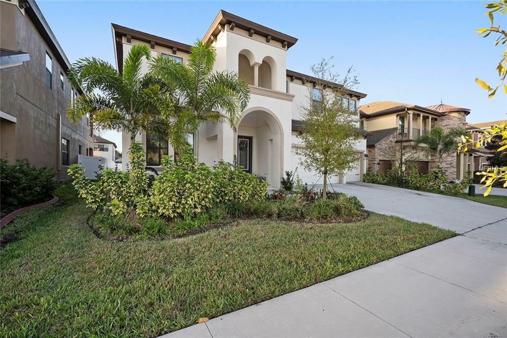 Property Photo:  11405 Drifting Leaf Drive  FL 33579 