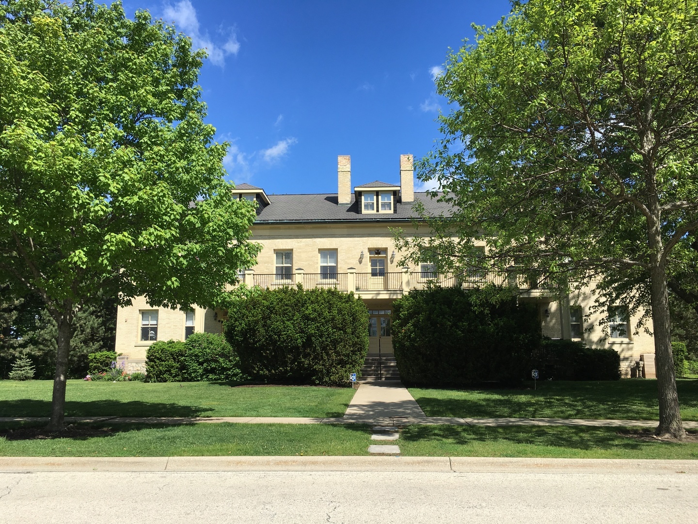 Property Photo: 239 Leonard Wood Avenue North IL 60035
