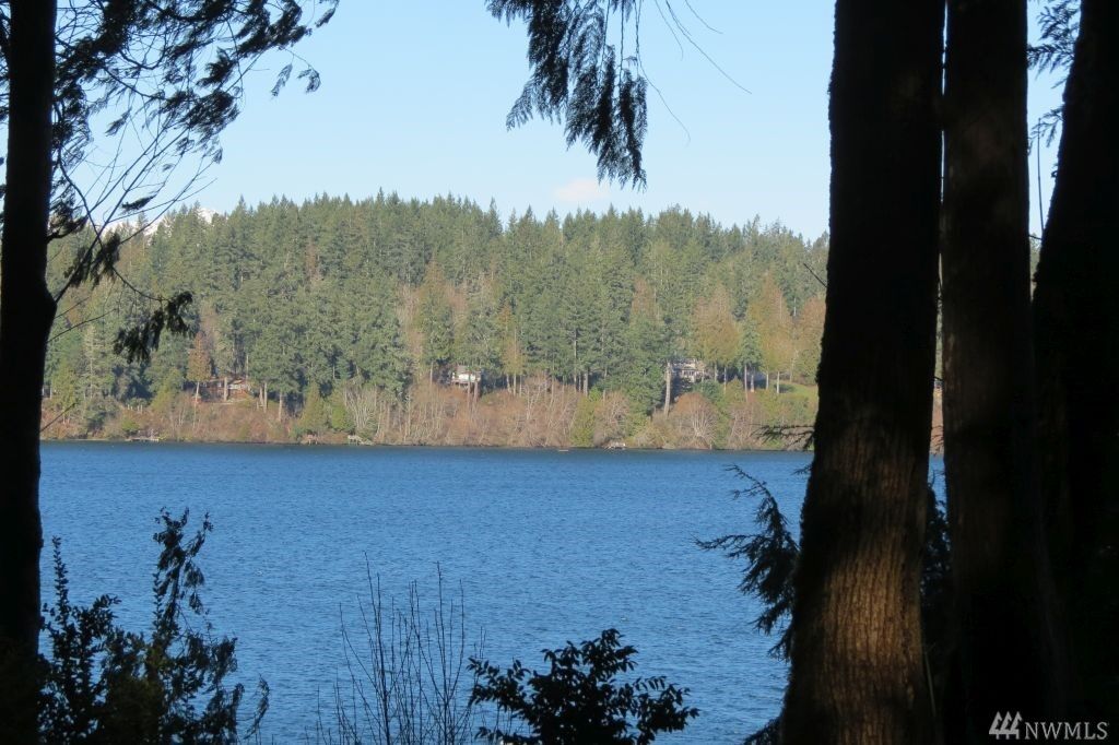 Property Photo:  561 E Pointes Dr W  WA 98584 