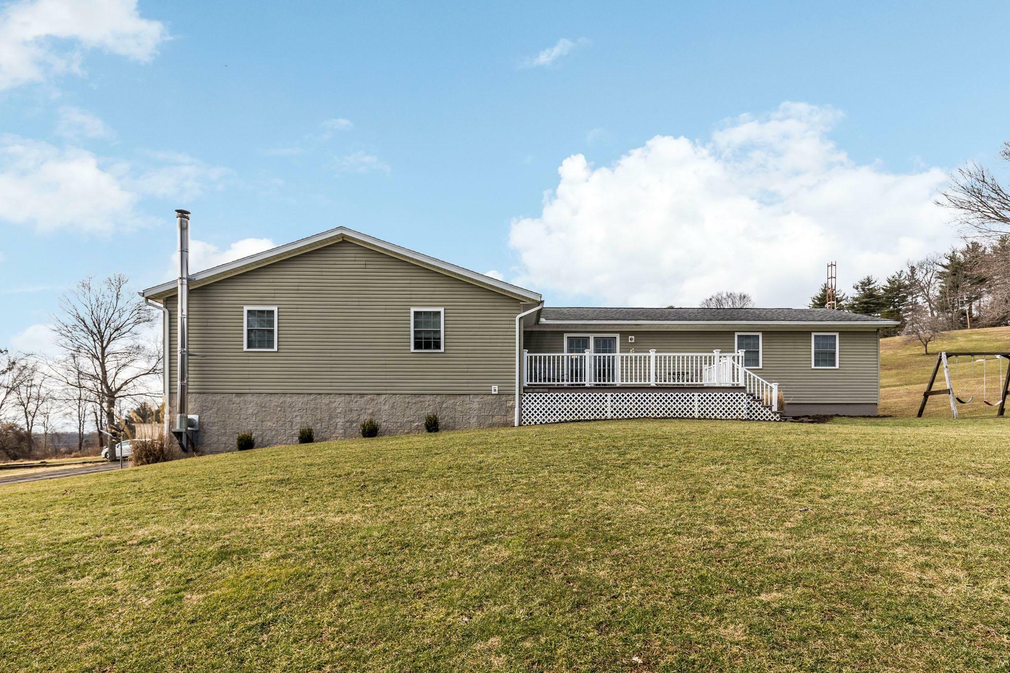 Property Photo:  8885 Blackrun Road  OH 43830 