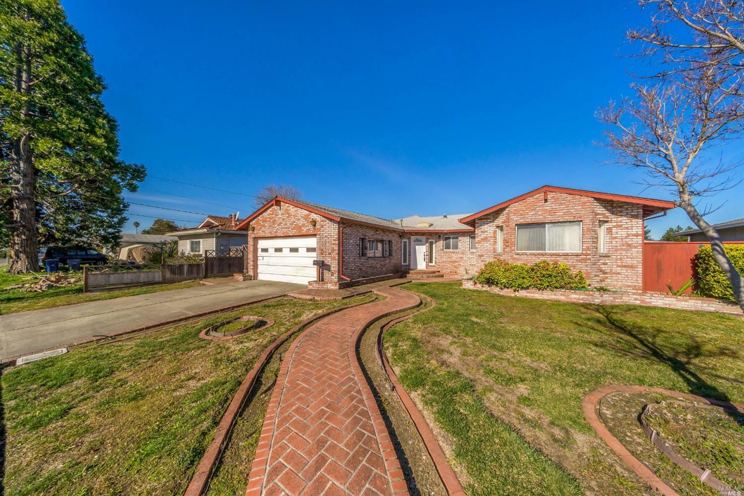 Property Photo:  470 Arlen Drive  CA 94928 