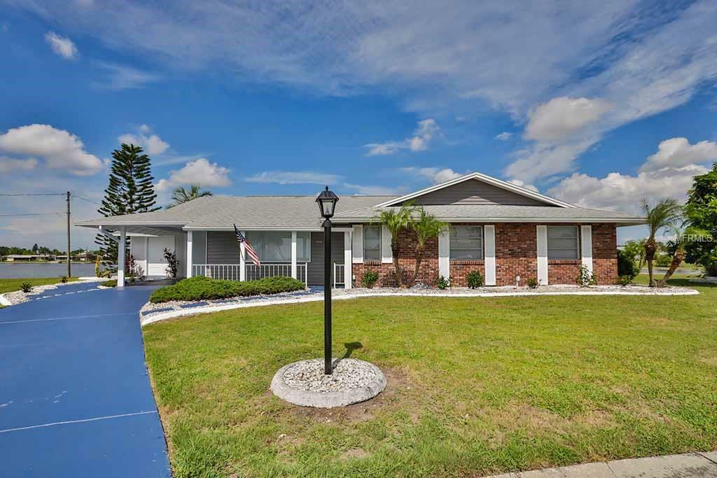 Property Photo:  1706 Amhurst Circle  FL 33573 