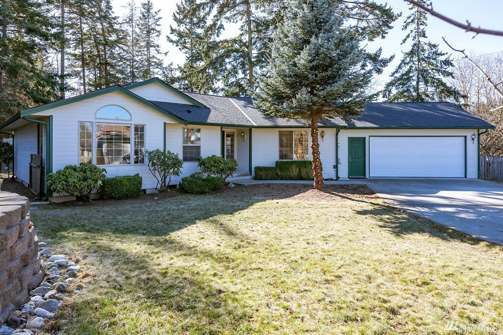 Property Photo:  2636 SW Talon Loop  WA 98277 