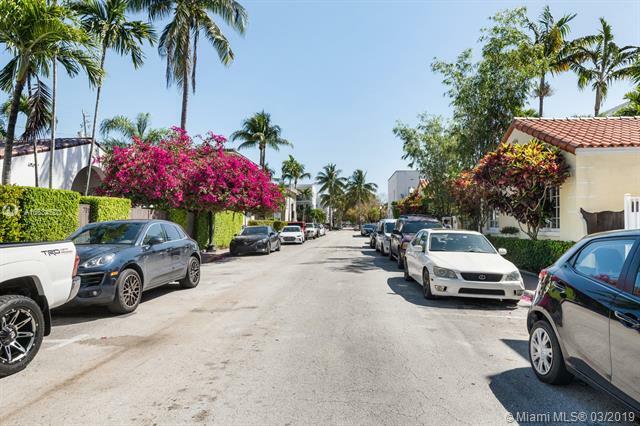 Property Photo:  717 Espanola Way 103  FL 33139 