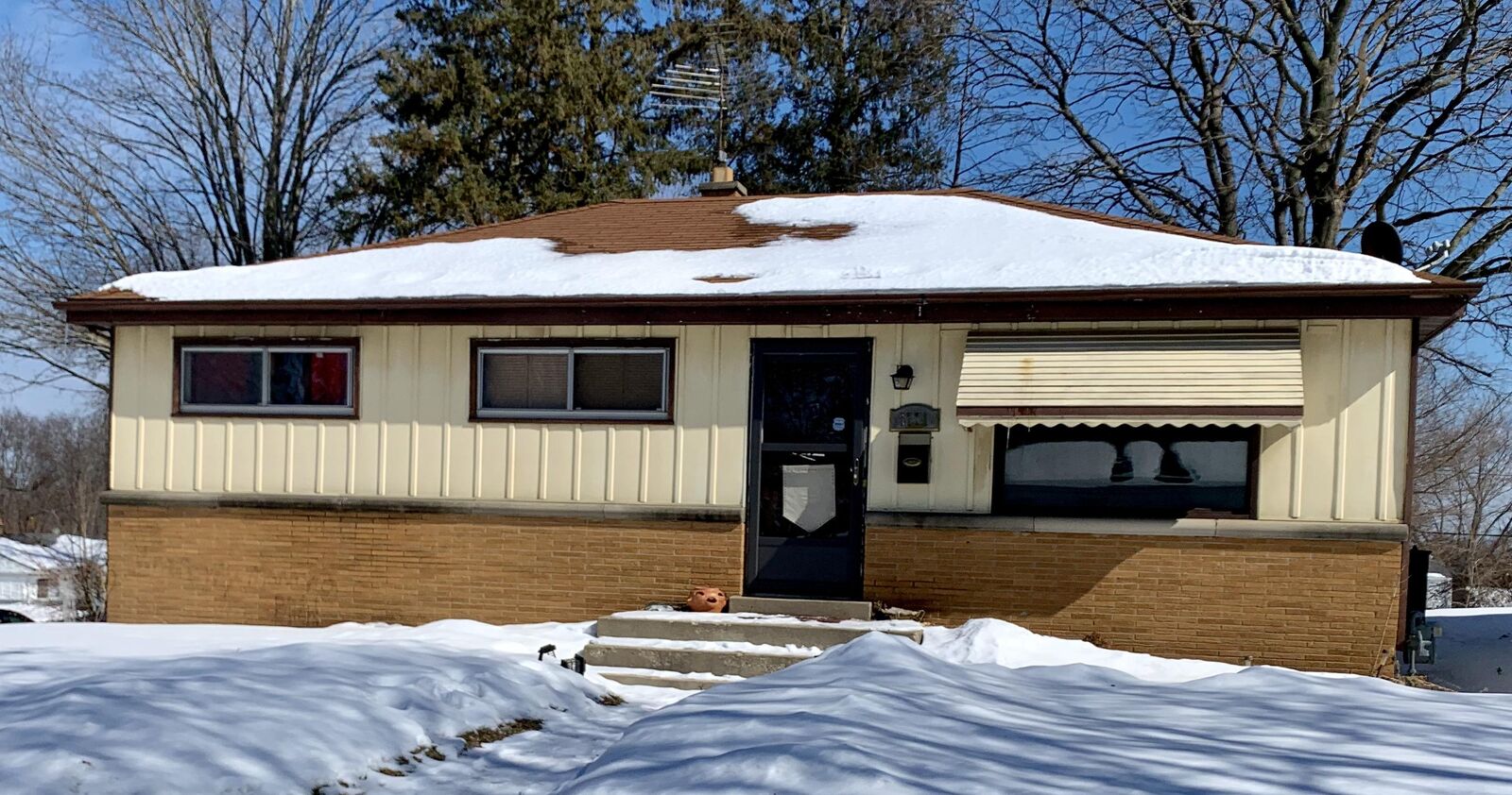 Property Photo:  5774 N 72nd St  WI 53218 