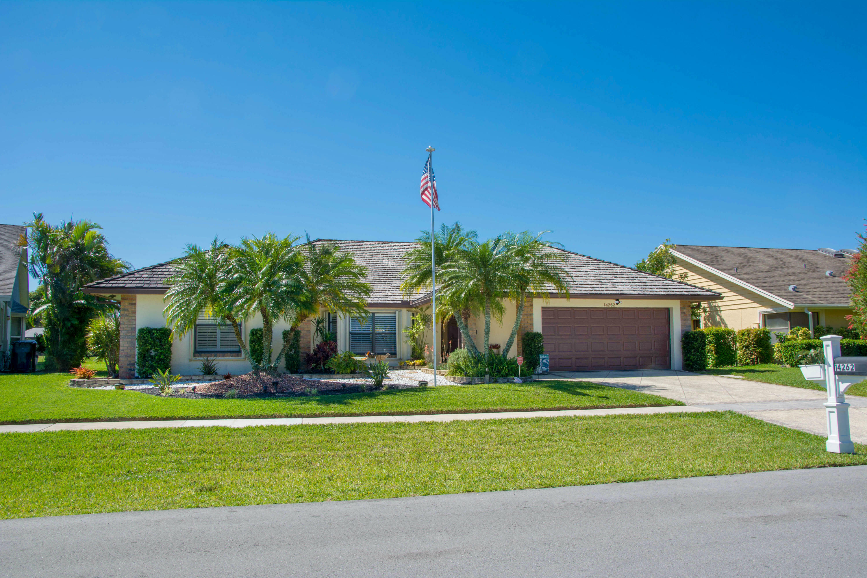 Property Photo:  14262 Blackberry Drive  FL 33414 